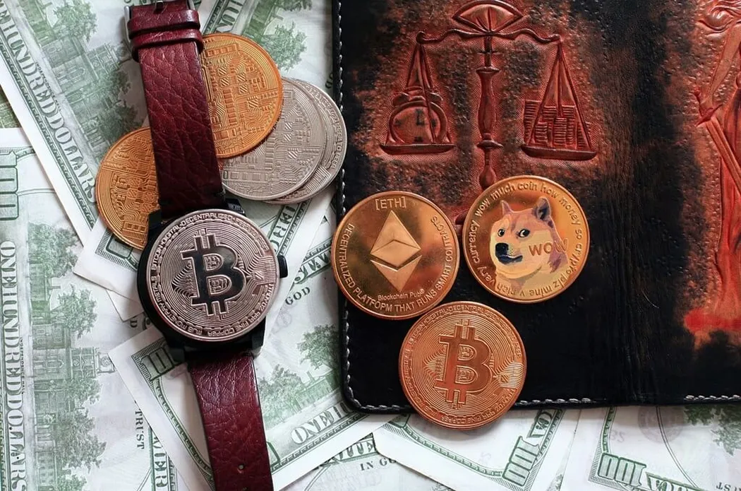 Jak zainwestować w Bitcoin? Czy to się opłaca?