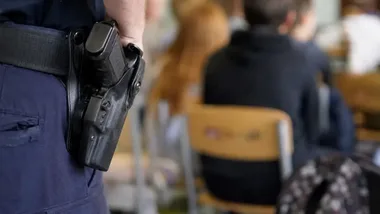 Jedna lekcja, wiele lat bezpieczeństwa. Policjanci uczą od przedszkola