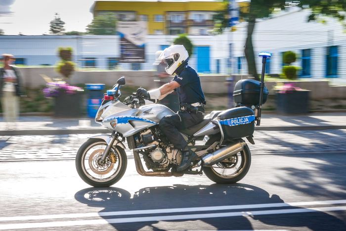 Policja Koszalin: „Dzień pluszowego Misia” – koszalińscy policjanci z niecodzienną wizytą