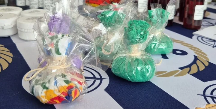 Grafika promocyjna wydarzenia Warsztaty „Maseczki i stemple ziołowe na poprawę kondycji skóry”