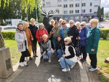 Grupa z Bobolic przeszła brzegiem morza. Nordic walking w Mielnie już za nimi
