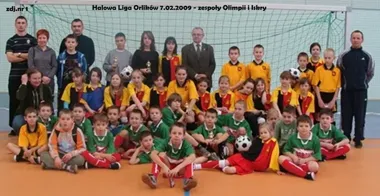 Jak młodzi z UKS Olimpia Bobolice zdobywali halowe boiska – lata 2007–2013