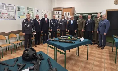 Mundurowa klasa w Koszalinie już działa. Pierwszych 20 uczniów pozna służbę od środka
