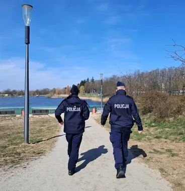 Koszalin - dzielnicowi weszli do parków i zatrzymali 2 osoby z narkotykami