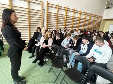 Internet pamięta - policja w Koszalinie ostrzegła uczniów przed hejtem