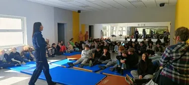 Koszalińscy policjanci pokazali uczniom, co naprawdę czeka w służbie